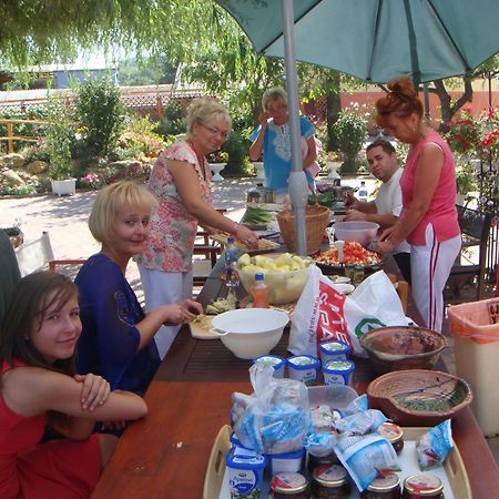 Holiday Vendeghaz Es Szabadidokert Jardanhaza Luaran gambar