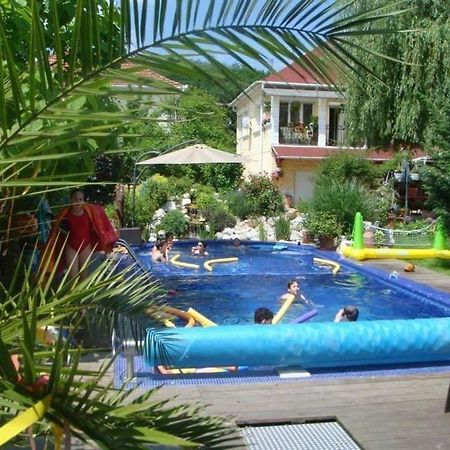 Holiday Vendeghaz Es Szabadidokert Jardanhaza Luaran gambar
