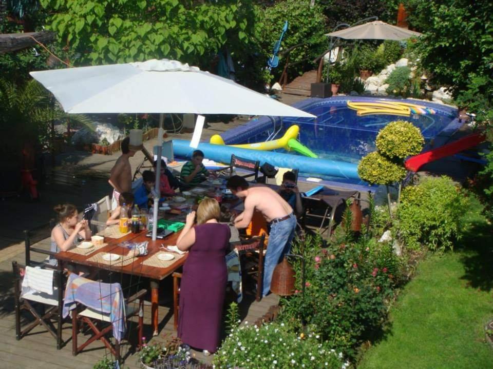 Holiday Vendeghaz Es Szabadidokert Jardanhaza Luaran gambar