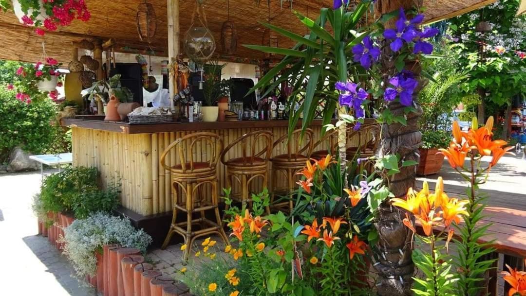 Holiday Vendeghaz Es Szabadidokert Jardanhaza Luaran gambar